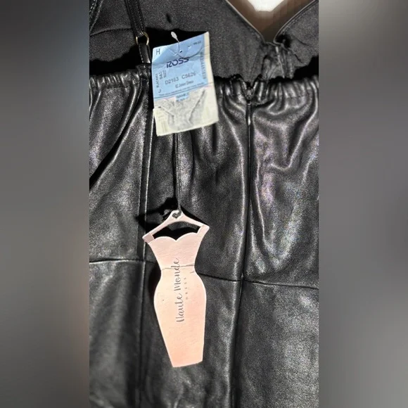 Haute Monde Shimmering Black Dress - Picture 4 of 5